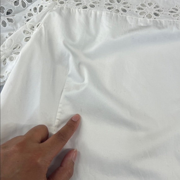 Christy Lynn‎ White Cotton Eyelet Puff Sleeve Top Feminine Romantic - Picture 13 of 13